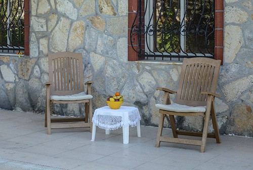 limon-outside