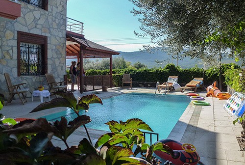 limon-pool2