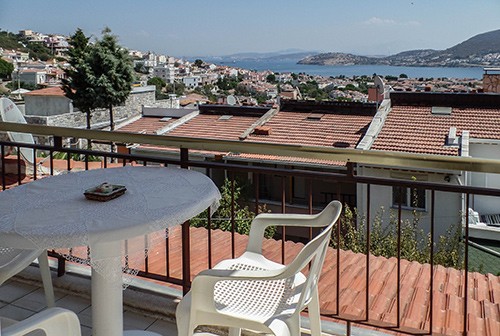 melisa-balcony