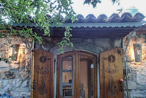stone-gardendoor